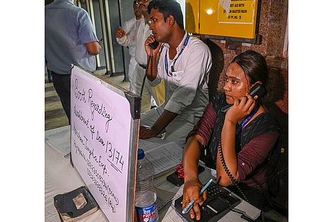 Help desk at Sealdah railway station